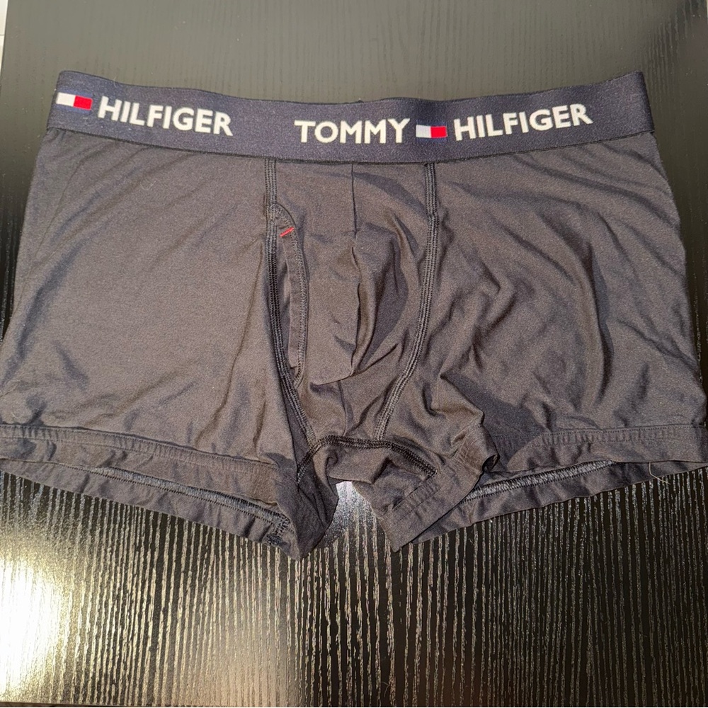 Tommy Hilfiger Size MD Microfiber Trunk